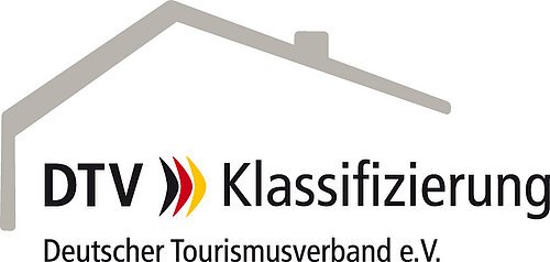 Logo des Deutschen Tourismusverbands mit dem Schriftzug „DTV Klassifizierung“ und einem stilisierten Hausdach darüber.